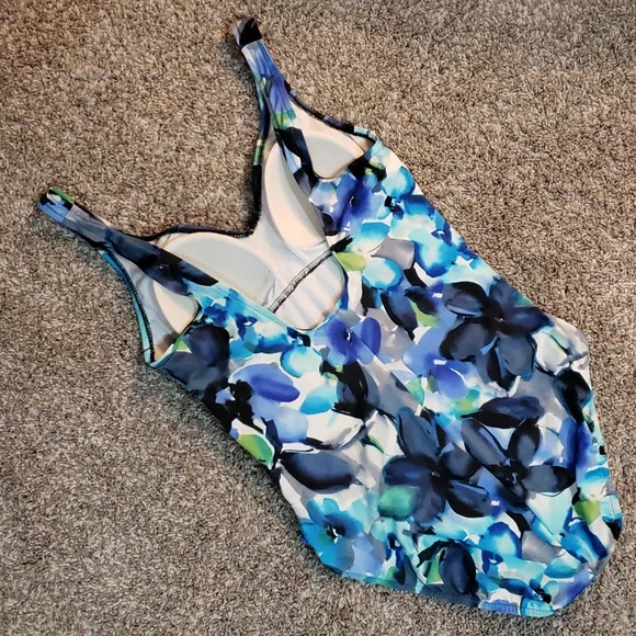 Aqua Green Swimsuit - Picture 9 of 13